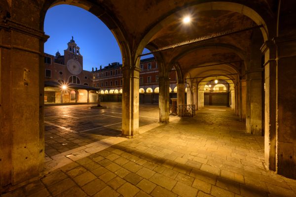 Morning blue hour, Chiesa di San Giacomo di Rialto, Venice